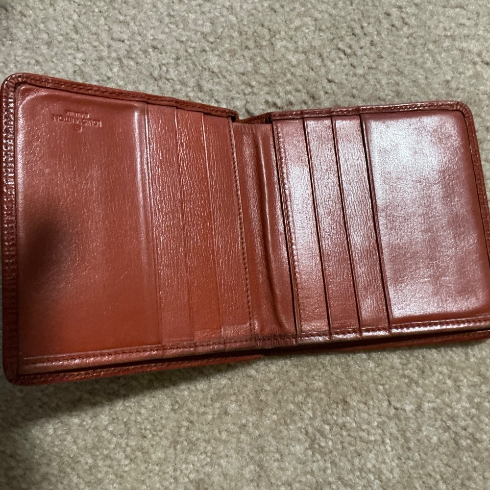 Louis Vuitton Epi bifold wallet - Picture 2 of 5